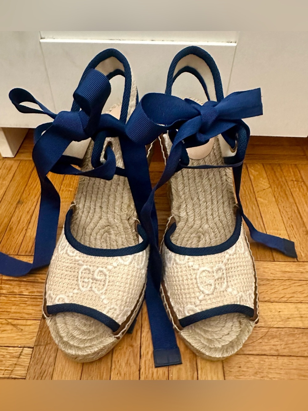 GUCCI GG logo canvas crocheted espadrilles wedges sandals blue cream jute 38 new - Picture 8 of 16